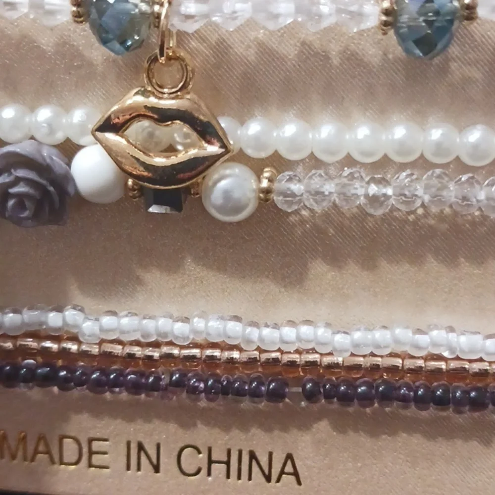 Bracelet - Picture 3 of 3